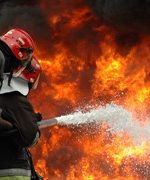 آتش سوزی گسترده در مجتمع تجاری کنزالمال خرمشهر