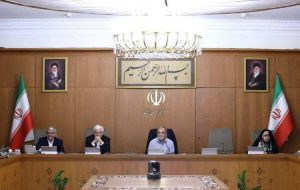 دولت در کنار خوزستان؛ تصویب ستاد توسعه و حضور هیئت وزیران در استان دولت در کنار خوزستان؛ تصویب ستاد توسعه و حضور هیئت وزیران در استان