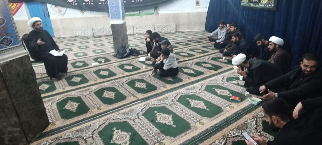مسجد آبژدان اندیکا از تبیین جنگ بین حق و باطل و شب زنده داری قدر تا مژده فتح در پی انتخاب رهبرجدید انقلاب