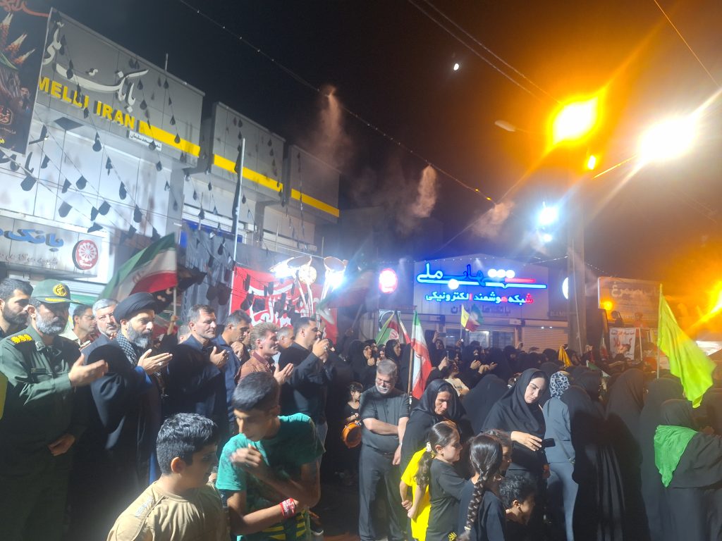 شب تاسوعا با یاد قائد شهید و علمدار امت